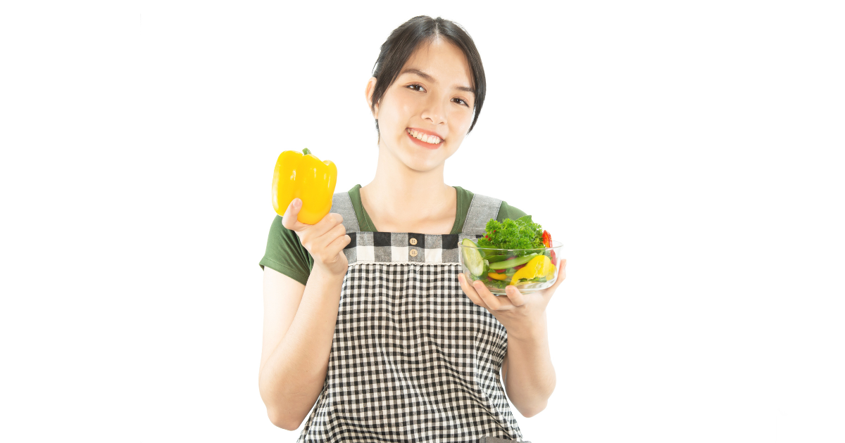 Healthy foods like apples, carrots, and dairy products that help keep teeth white and bright